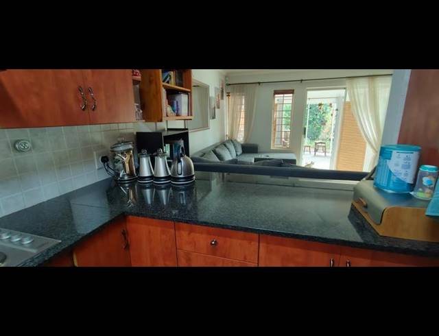 2 BEDROOM TOWNHOUSE FOR SALE IN MONTANA
